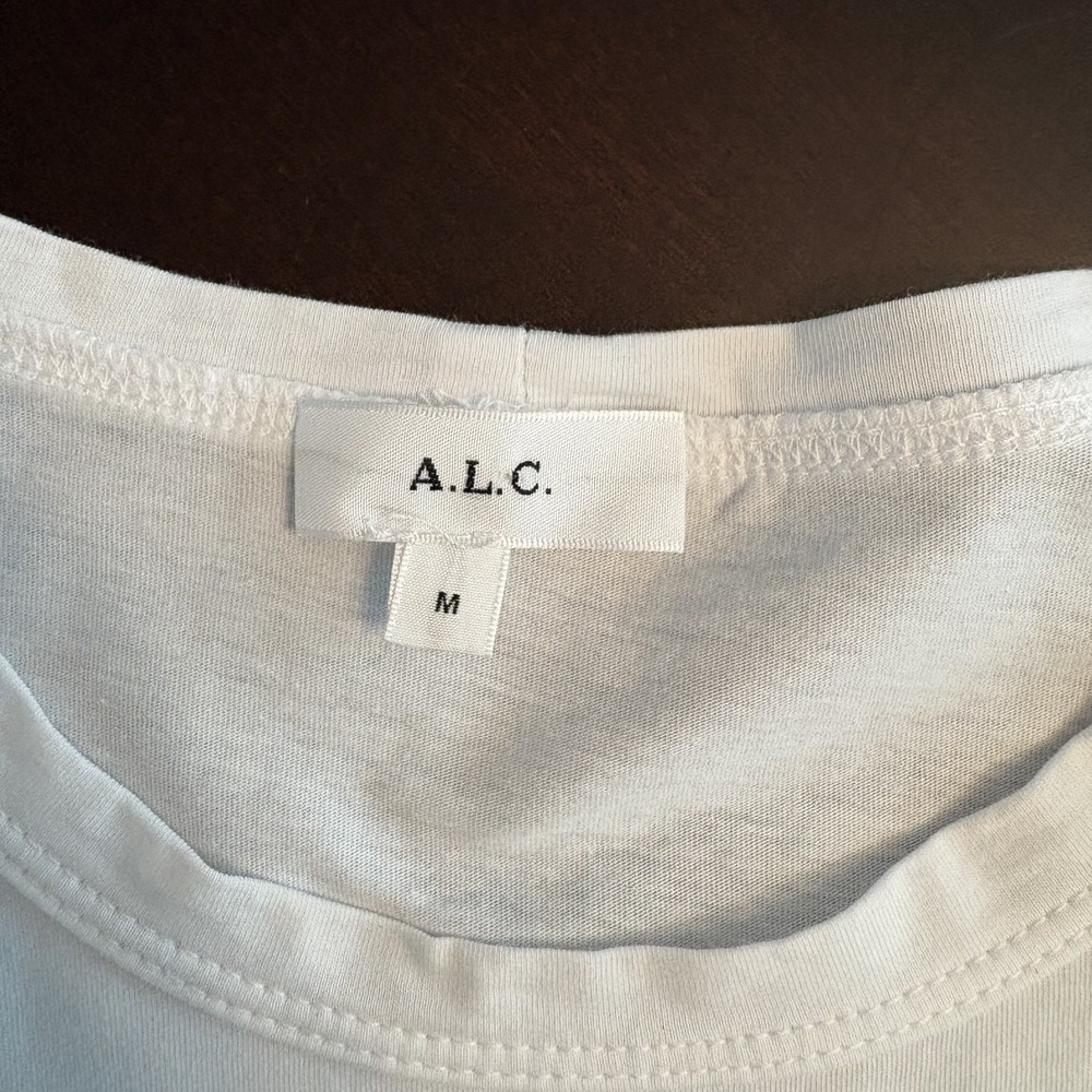 ALC 100% Cotton Ruched Puff Sleeve Top White M Minimalist Chic Career Staple USA - Picture 3 of 8